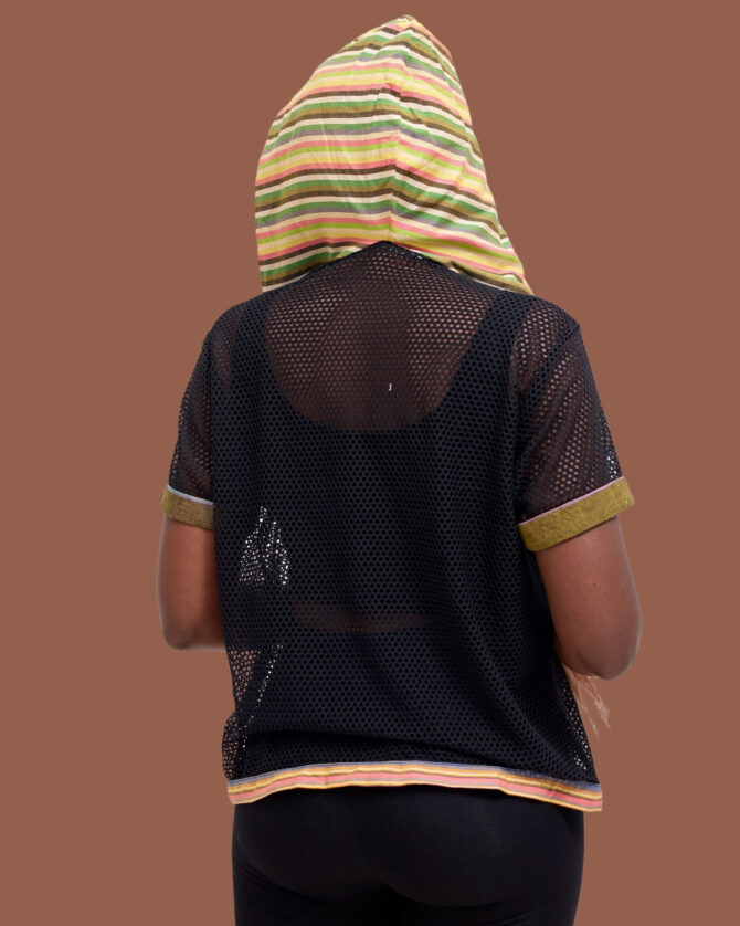 LIMAU Meshed Top with Hoodie - Afbeelding 4