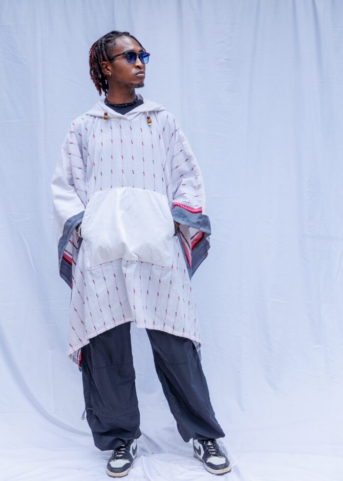JASIRI Poncho With Hoodie - Afbeelding 3