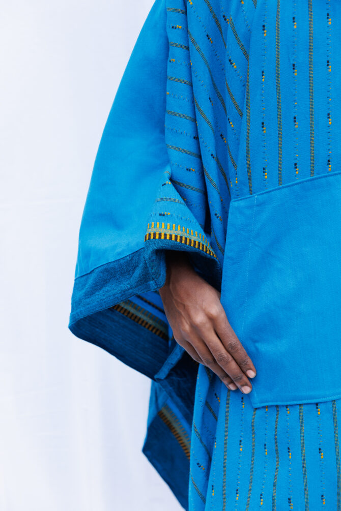 JASIRI Poncho With Hoodie - Afbeelding 13